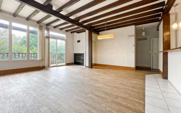 Maison à vendre    6 pièces •  Mont-de-Marsan