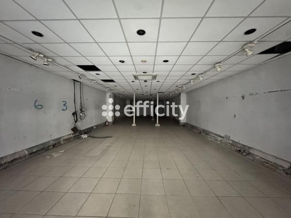 Local Commercial - 299 m²