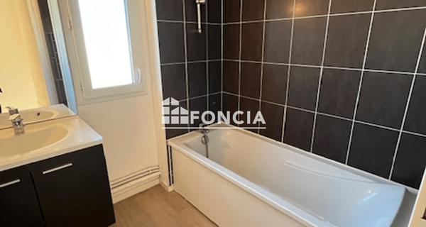 Location Maison 3 pièces 68 m² - Plescop 56890