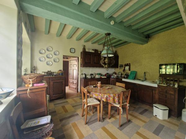 Maison
         7 pièces
        - 245 m² Exclusivité 590 000 € *