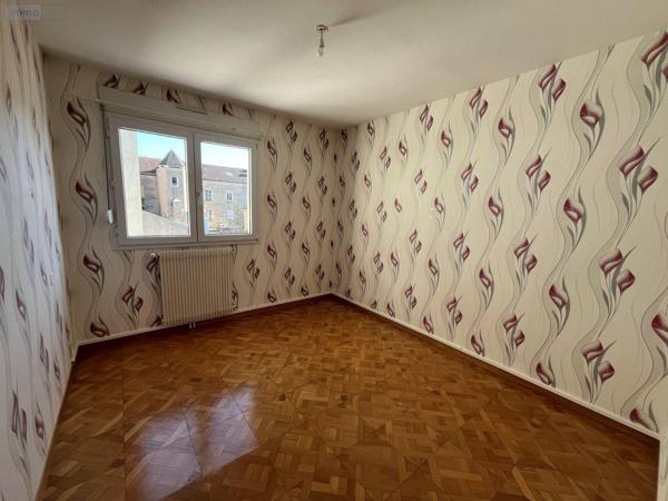 Appartement à vendre à Montceau-les-Mines en Saône-et-Loire (71300), ref : 063/1477   
Centre ville