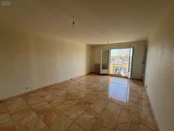 Appartement à vendre à Montceau-les-Mines en Saône-et-Loire (71300), ref : 063/1477   
Centre ville