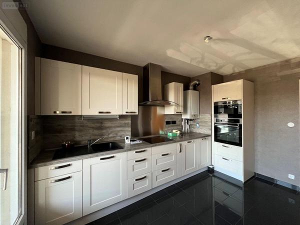 Appartement à vendre à Montceau-les-Mines en Saône-et-Loire (71300), ref : 063/1477   
Centre ville