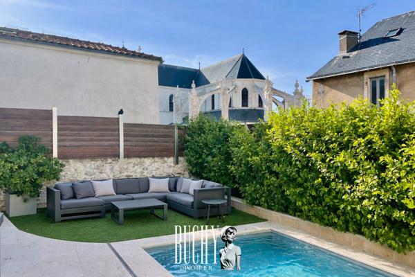 Maison 8 pièce(s) 5 chambre(s) 254 m²