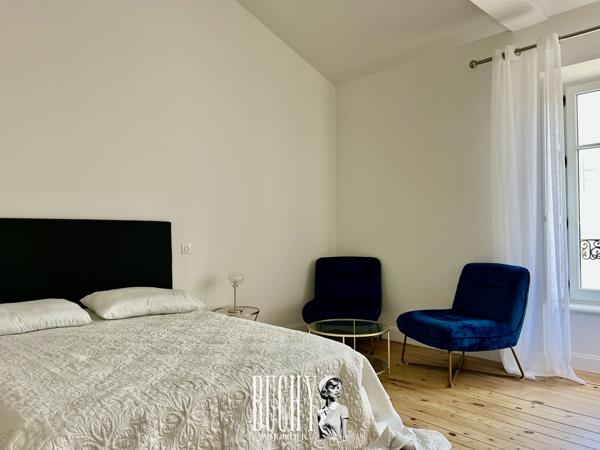 Maison 8 pièce(s) 5 chambre(s) 254 m²
