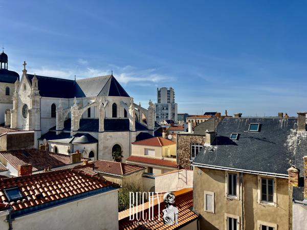 Maison 8 pièce(s) 5 chambre(s) 254 m²