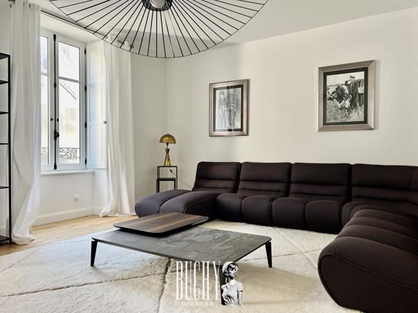 Maison 8 pièce(s) 5 chambre(s) 254 m²