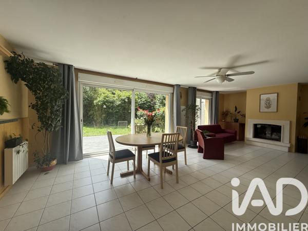 Maison à vendre 7 pièces 154,86 m² Champs-sur-Marne
