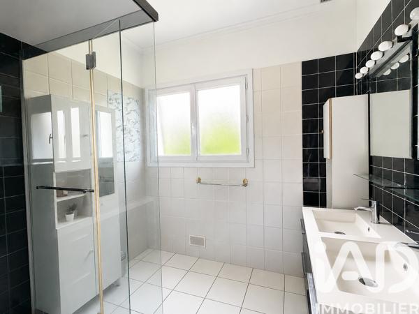 Maison à vendre 7 pièces 161,77 m² Plaisir