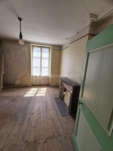 Maison en pierre de 140 m²