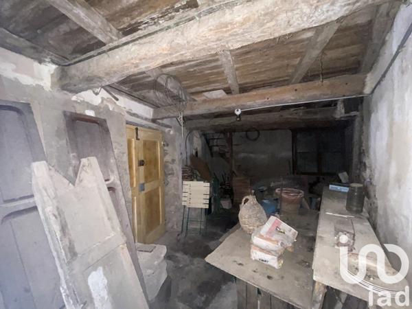 Maison traditionnelle 6 pièces de 270 m² à Peyriac-Minervois (11160)