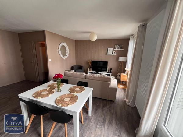 Appartement à louer 2 pièces 47.34m² Clermont-Ferrand (63000)