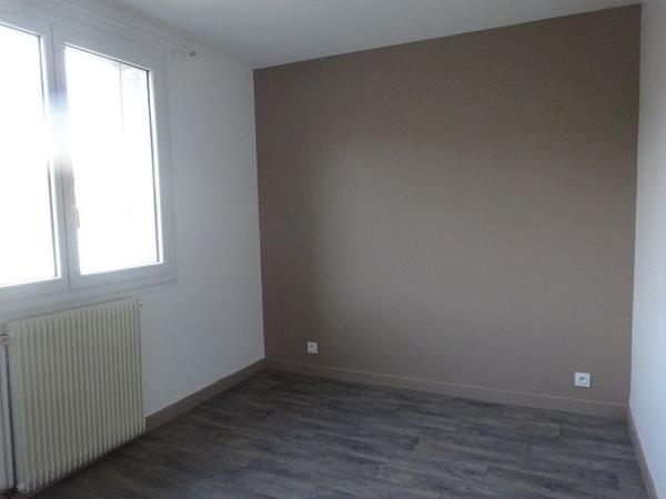 Appartement à louer 2 pièces 47.34m² Clermont-Ferrand (63000)