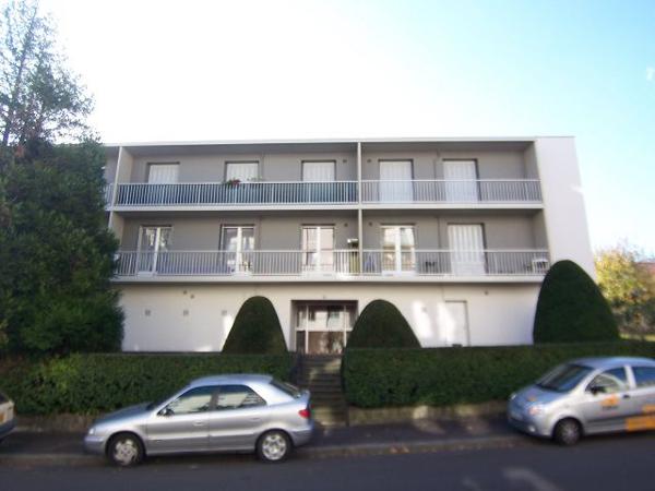 Appartement à louer 2 pièces 47.34m² Clermont-Ferrand (63000)