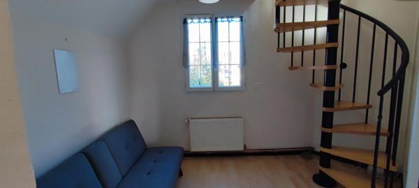 Maison de charme avec piscine et espaces lumineux