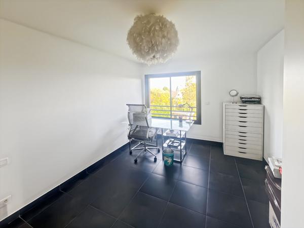 Maison Mezy Sur Seine, 181 m², parcelle 980 m², 5 chambres