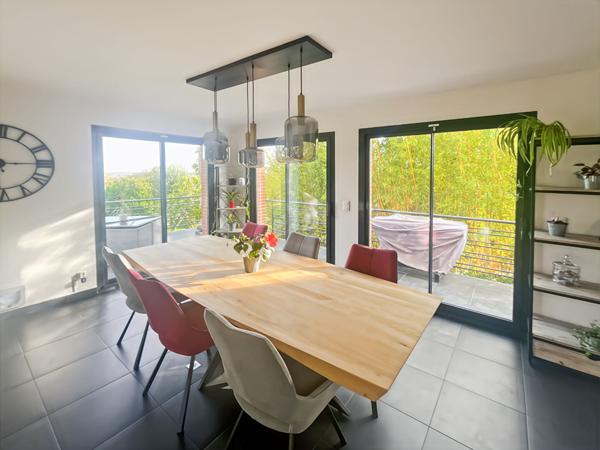 Maison Mezy Sur Seine, 181 m², parcelle 980 m², 5 chambres