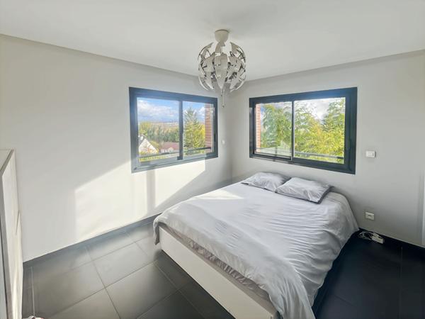 Maison Mezy Sur Seine, 181 m², parcelle 980 m², 5 chambres