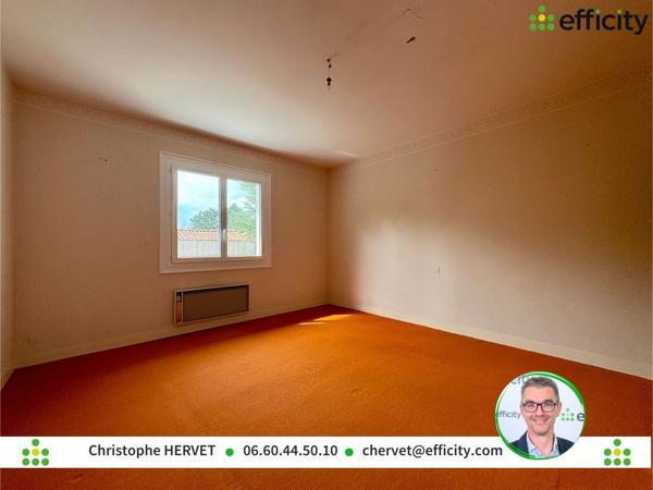 Maison
         8 pièces
        - 263 m²