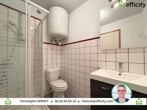 Maison
         8 pièces
        - 263 m²