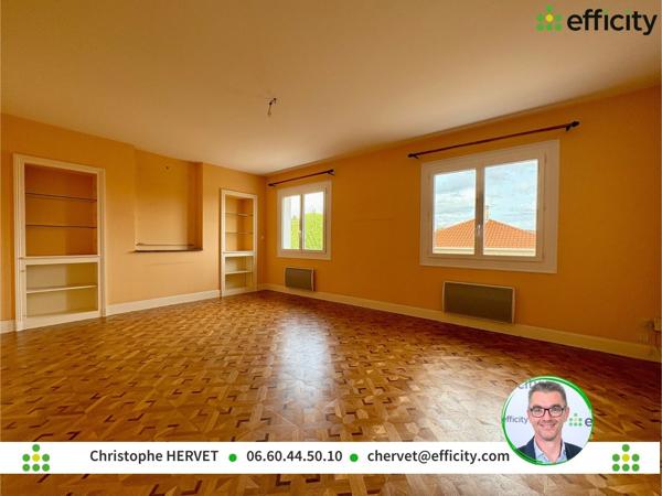 Maison
         8 pièces
        - 263 m²