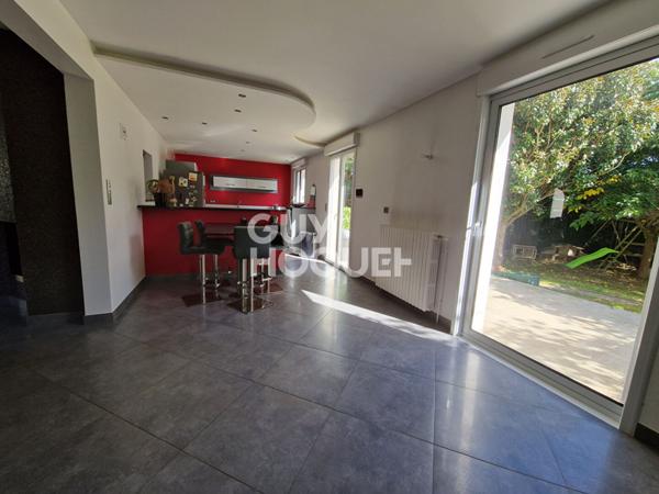 En campagne, Proche commerces et centre ville