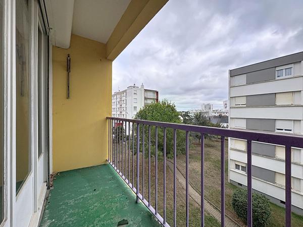 Appartement - 64m² - 2 chambres - Balcon - Parking - Ascenseur - Kesler Devillers, Lanester.