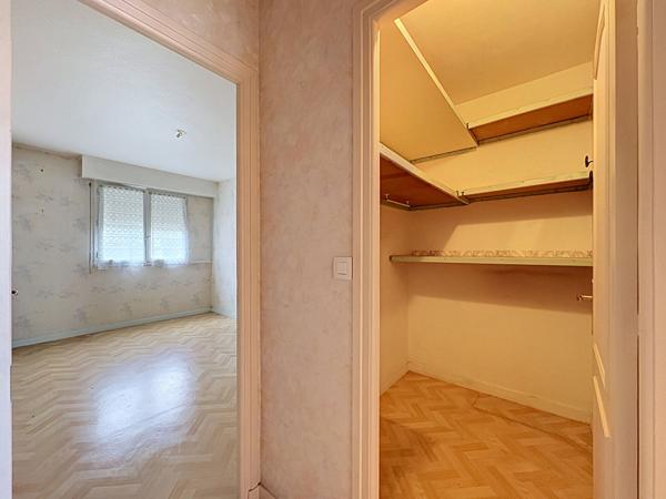 Appartement - 64m² - 2 chambres - Balcon - Parking - Ascenseur - Kesler Devillers, Lanester.