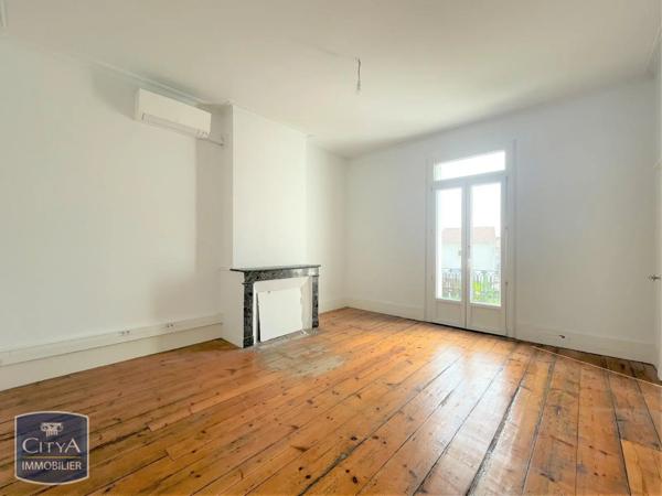 Maison à louer 5 pièces 184.62m²