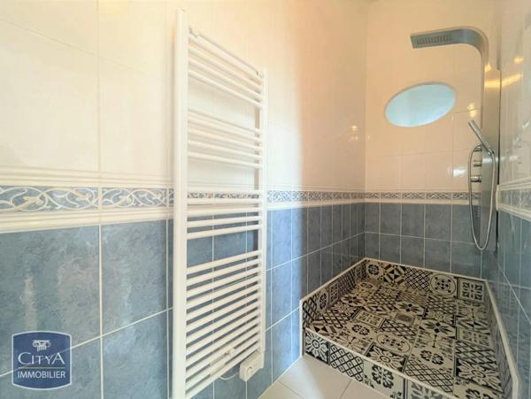 Maison à louer 5 pièces 184.62m²