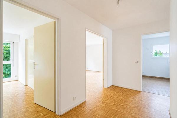 Appartement La Garenne Colombes 5 pièce(s) 96.91 m2