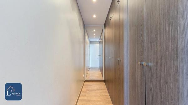 DUPLEX TERRASSE 85m² VUE PANORAMIQUE JURA ET MONT BLANC GARAGE DOUBLE BOX PROCHE CENTRE-VILLE GEX 01170