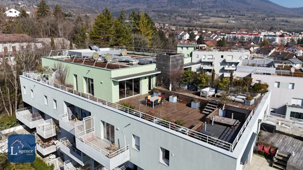 DUPLEX TERRASSE 85m² VUE PANORAMIQUE JURA ET MONT BLANC GARAGE DOUBLE BOX PROCHE CENTRE-VILLE GEX 01170