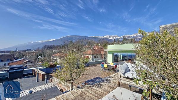 DUPLEX TERRASSE 85m² VUE PANORAMIQUE JURA ET MONT BLANC GARAGE DOUBLE BOX PROCHE CENTRE-VILLE GEX 01170