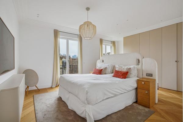 Vente Penthouse Neuilly-sur-Seine 9 Pièces 246 m²