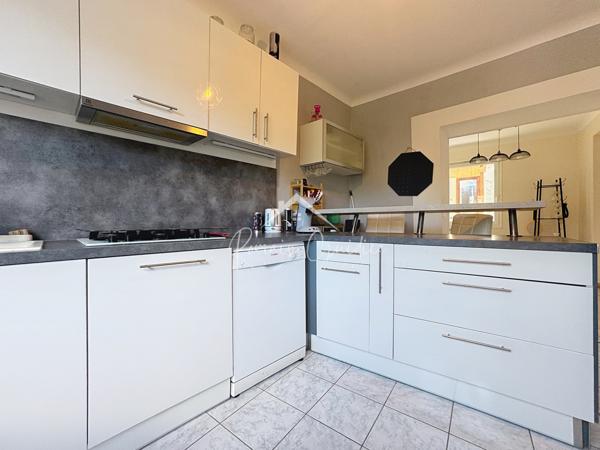 Millau (12100) MAISON F5 102 M2