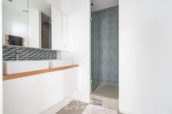 Loft avec patio dans une ancienne usine