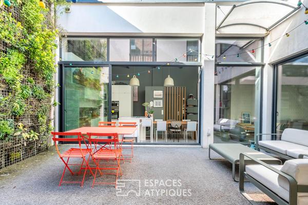 Loft avec patio dans une ancienne usine