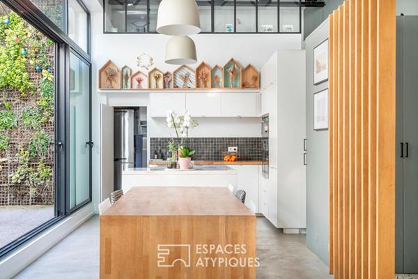 Loft avec patio dans une ancienne usine