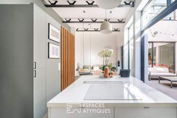 Loft avec patio dans une ancienne usine