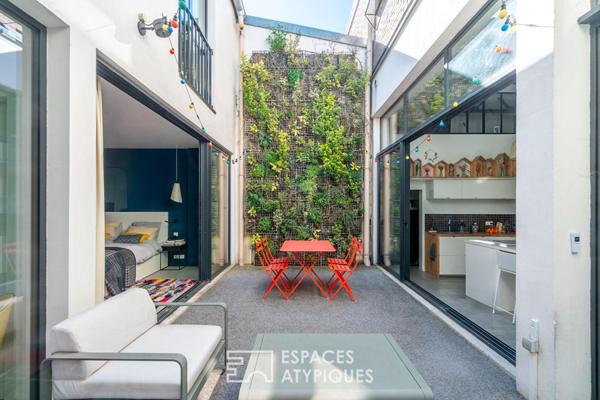 Loft avec patio dans une ancienne usine