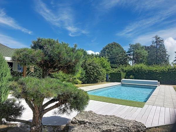 Maison Meximieux 5 pièces 130 m2, piscine , garage , 3 chambres,