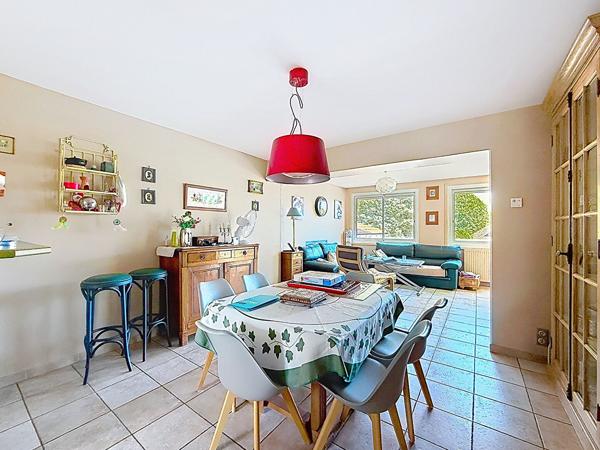 Maison Meximieux 5 pièces 130 m2, piscine , garage , 3 chambres,