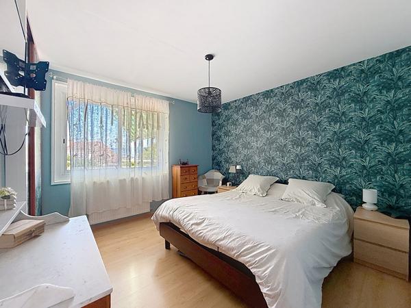 Maison Meximieux 5 pièces 130 m2, piscine , garage , 3 chambres,
