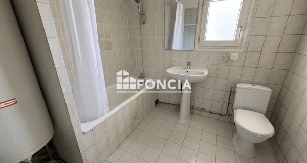 Location Appartement 2 pièces 38.5 m² - Saint-cyr-sur-morin 77750