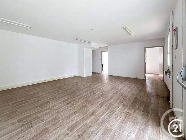 à vendre  106,63 m 2   MONTBELIARD  - 25