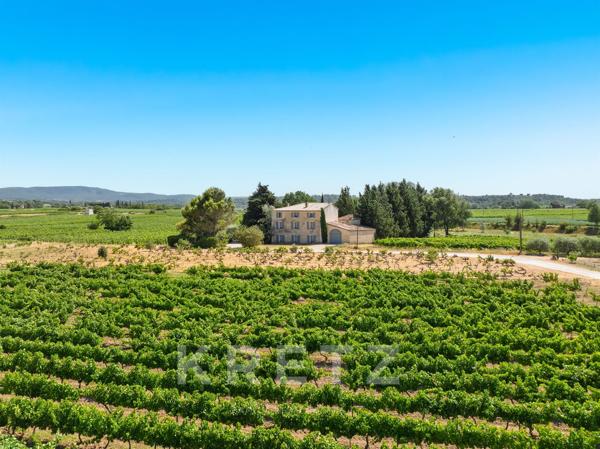 Bastide Provençale de 345m2 avec vue Mont Ventoux - Mazan