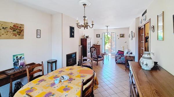 Saint-Amand-Montrond – Maison individuelle de 99 m² avec jardin et garage