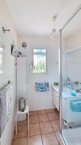 Saint-Amand-Montrond – Maison individuelle de 99 m² avec jardin et garage