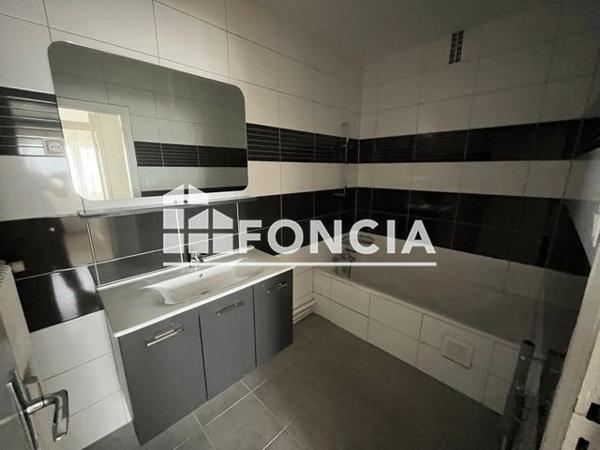 Location Appartement 4 pièces 84.66 m² - 9 RUE 1ERE ARMEE FRANCAISE Colmar 68000